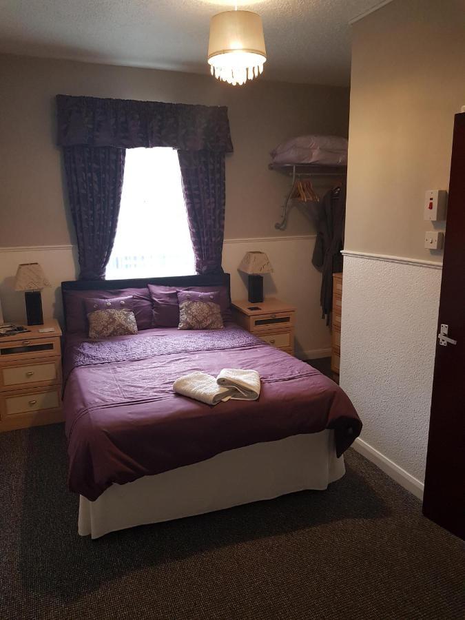 Thornhill Blackpool Bed & Breakfast Room photo